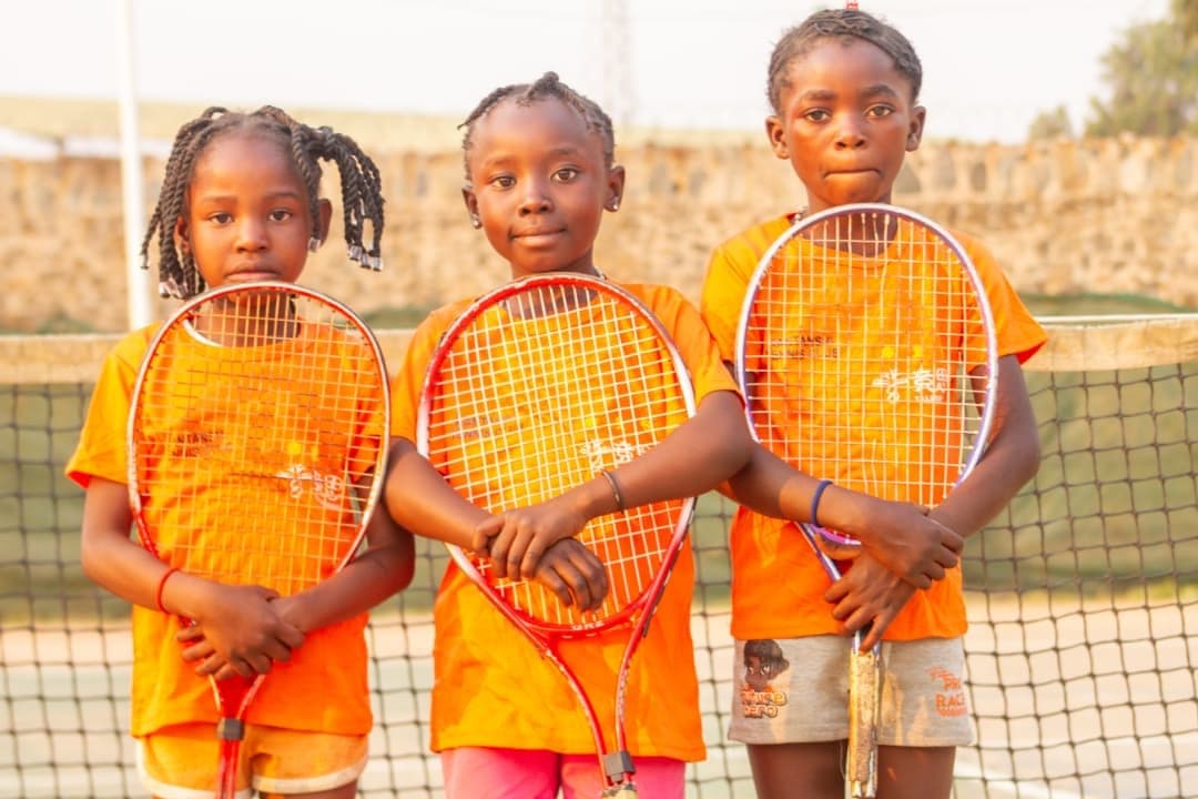 CSR (supporting kantanshi tennis club)